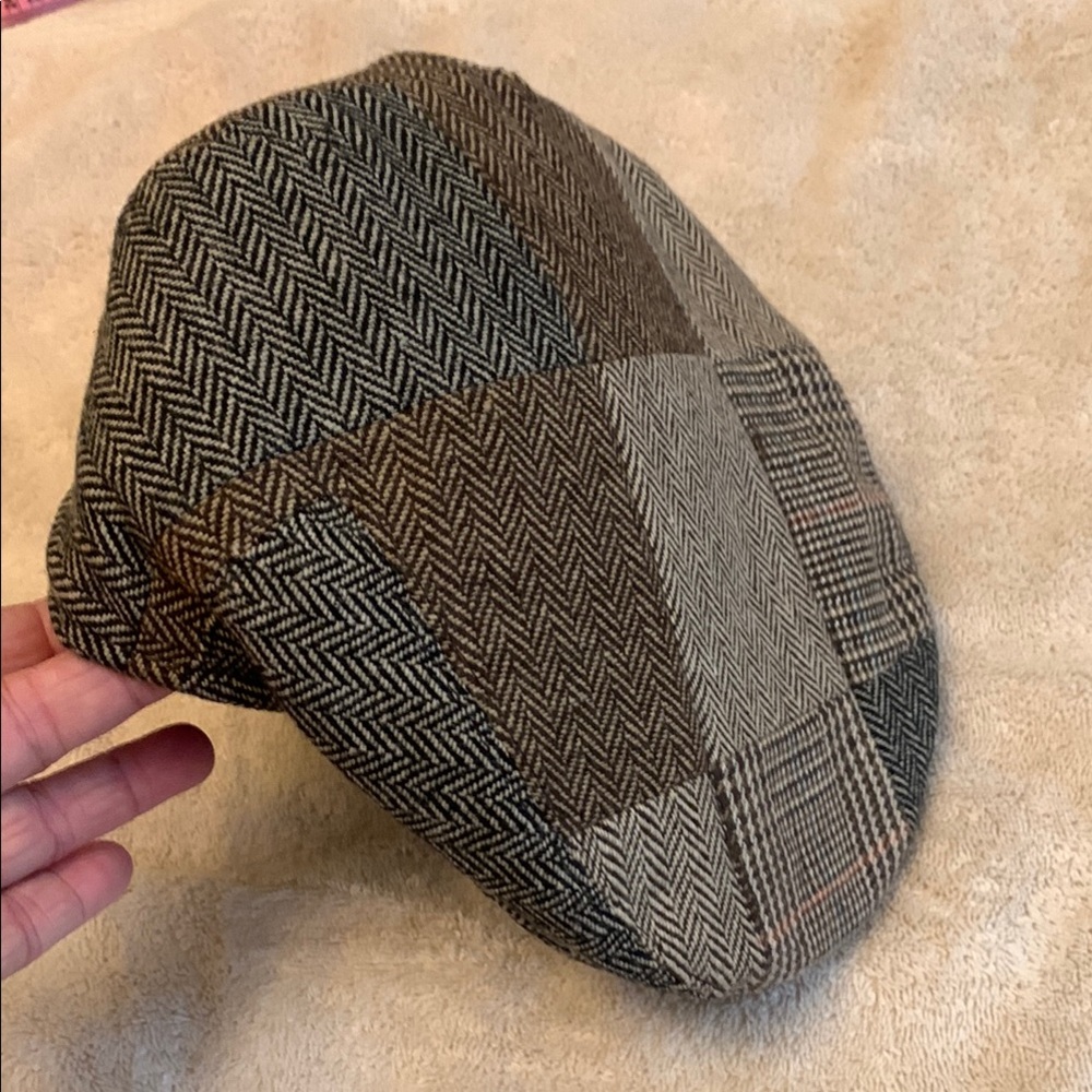 Men's Driving or Newsboy Cap, XL, brown/cream patchwork tweed, 25% wool 75% poly